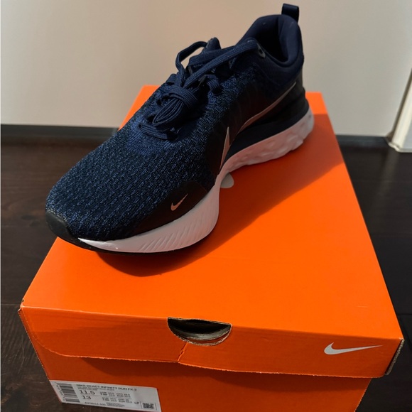 Nike Infinity React 3 Navy Blue Running Shoes - Picture 2 of 5